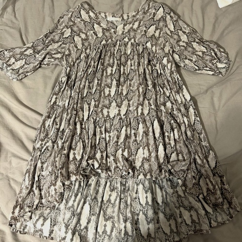 Karlie tunic size small